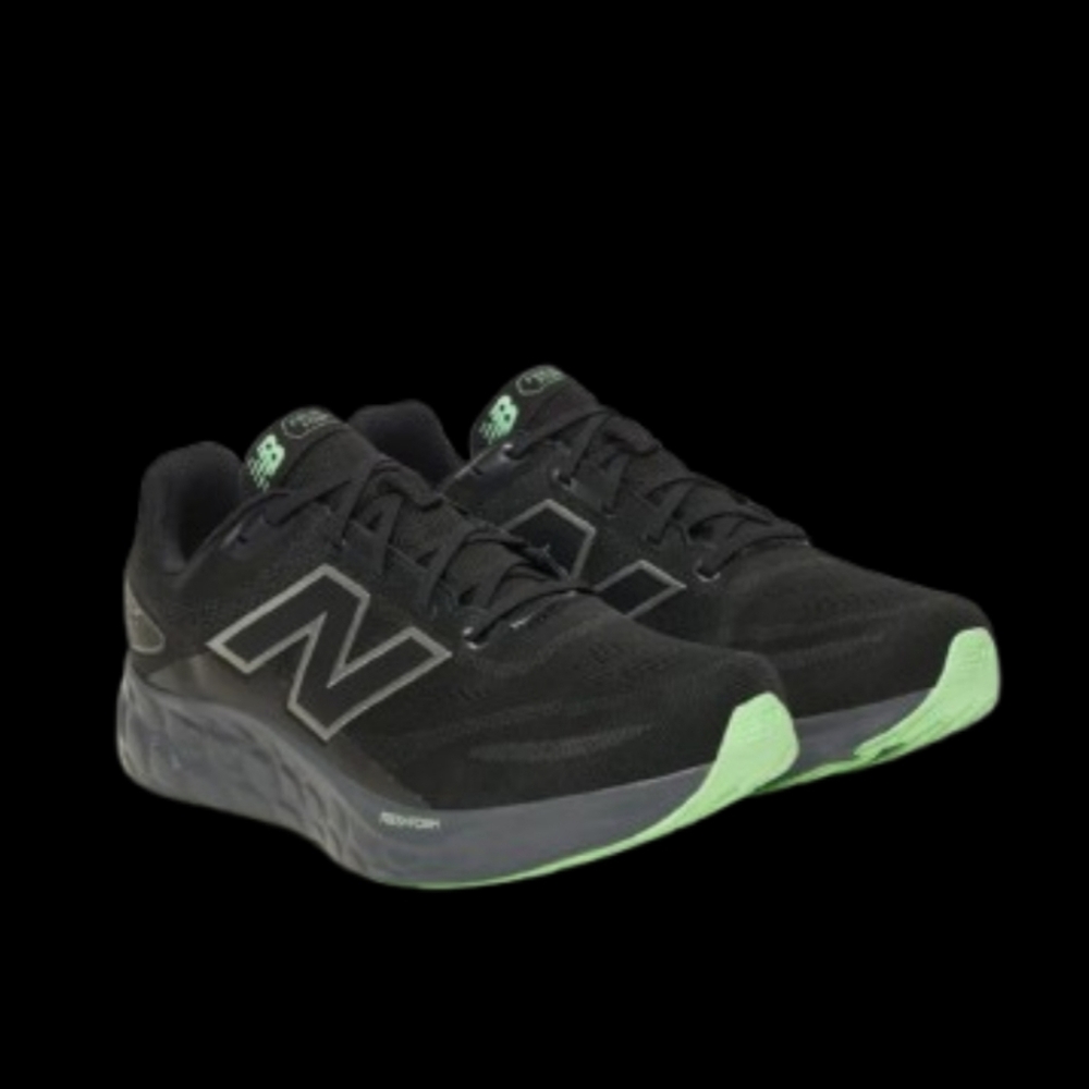 New Balance Fresh Foam 680v8 Waterproof Womens Size 9 4E Wide/Mens 7.5 Black